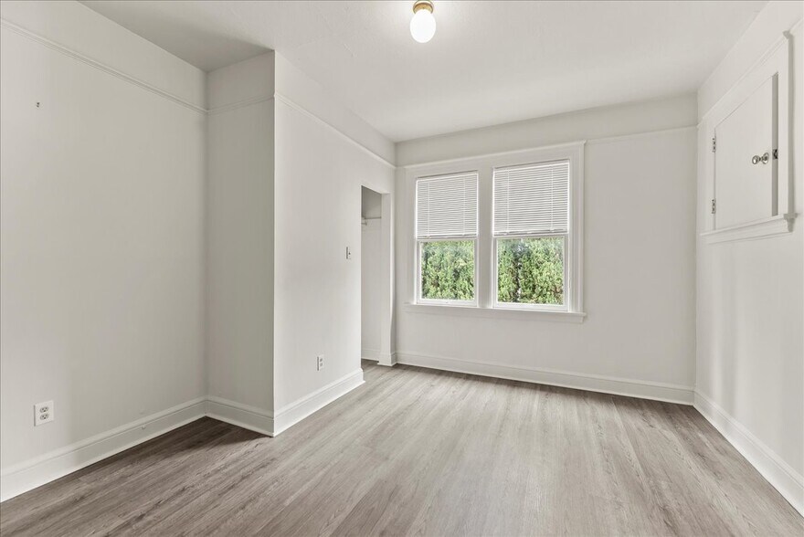 More Photos Of 950 East St, Pittsburg Apartments For Sale
