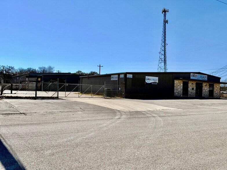 More Photos Of 124 Industrial Dr, Boerne Service For Lease