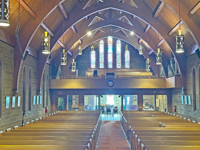 More Photos Of 11000 S Ewing Ave, Chicago Religious Facility For Sale