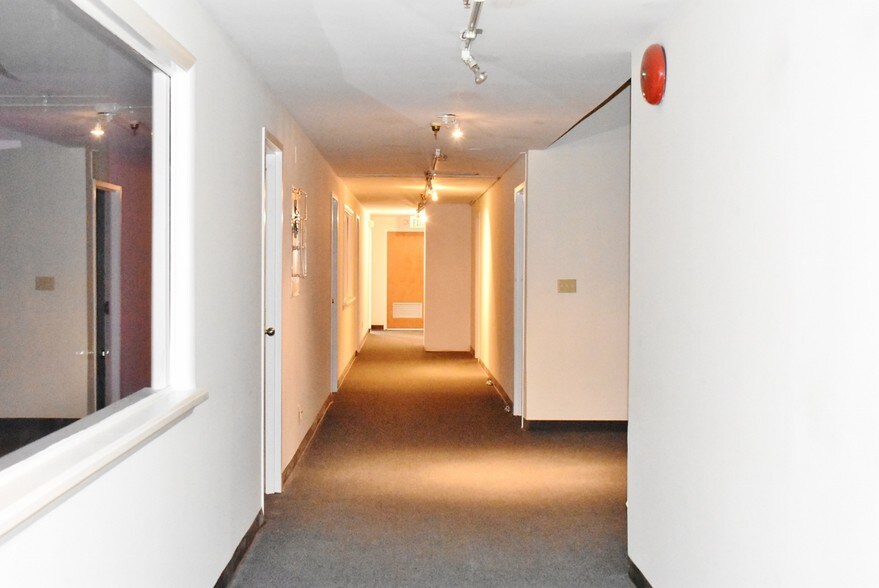 More Photos Of 1131 Central Ave, Middletown Loft Creative Space For Sale