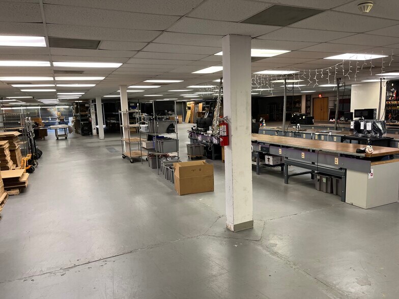 More Photos Of 4851 Keller Springs Rd, Addison Light Distribution For Lease