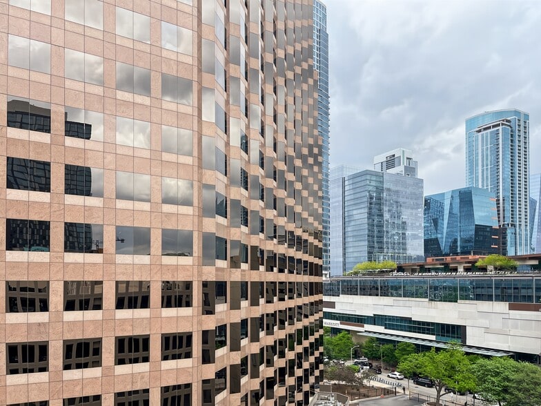 More Photos Of 111 Congress Ave, Austin Coworking Space