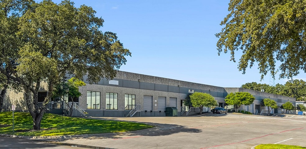 Primary Photo Of 200 Union Bower Ct, Irving Warehouse For Lease