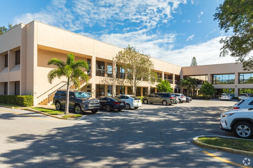 More Photos Of 11380 Prosperity Farms Rd, Palm Beach Gardens Medical For Lease
