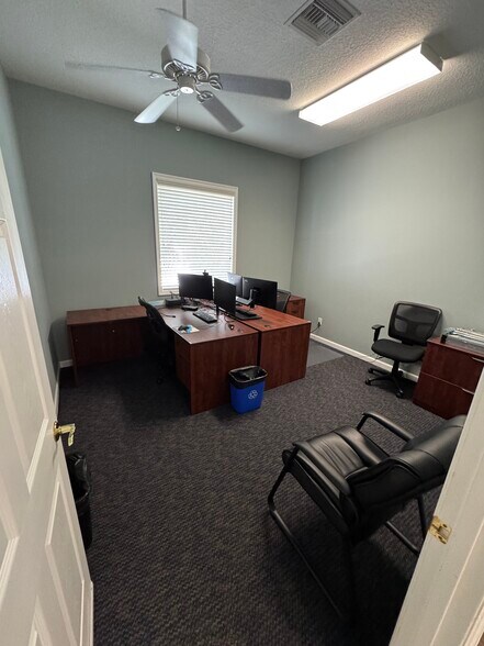 More Photos Of 2146 Alternate 19 N, Palm Harbor Office For Sale