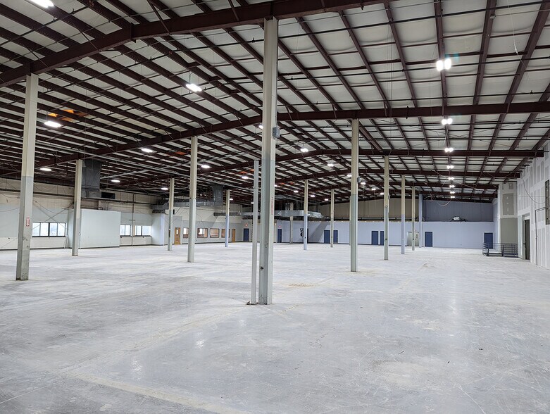 More Photos Of 165 Ledge St, Nashua Light Manufacturing For Lease