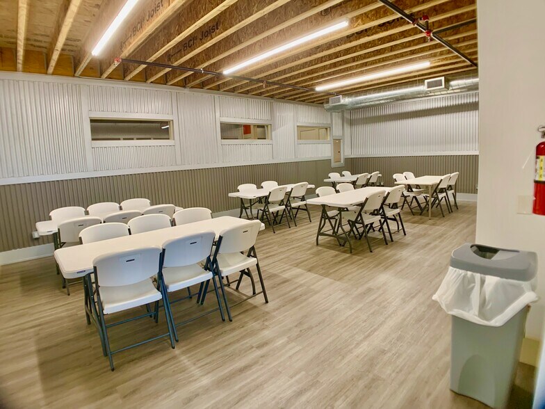 More Photos Of 612 Nogalitos St, San Antonio Flex For Sale