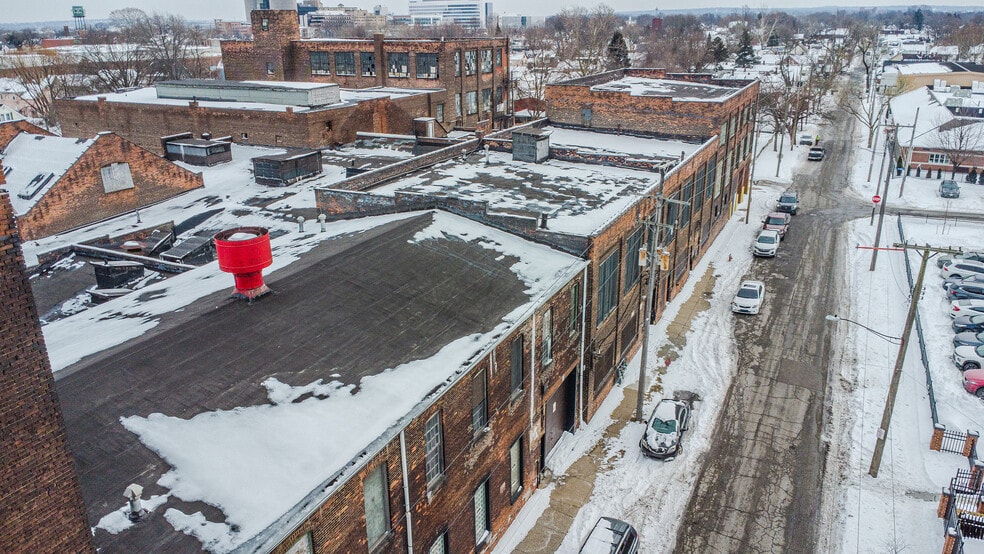 More Photos Of 3155 W 33rd St, Cleveland Warehouse For Sale