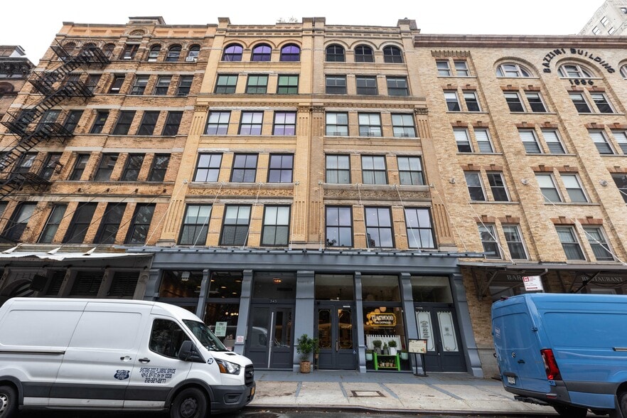More Photos Of 345 Greenwich St, New York Apartments For Sale