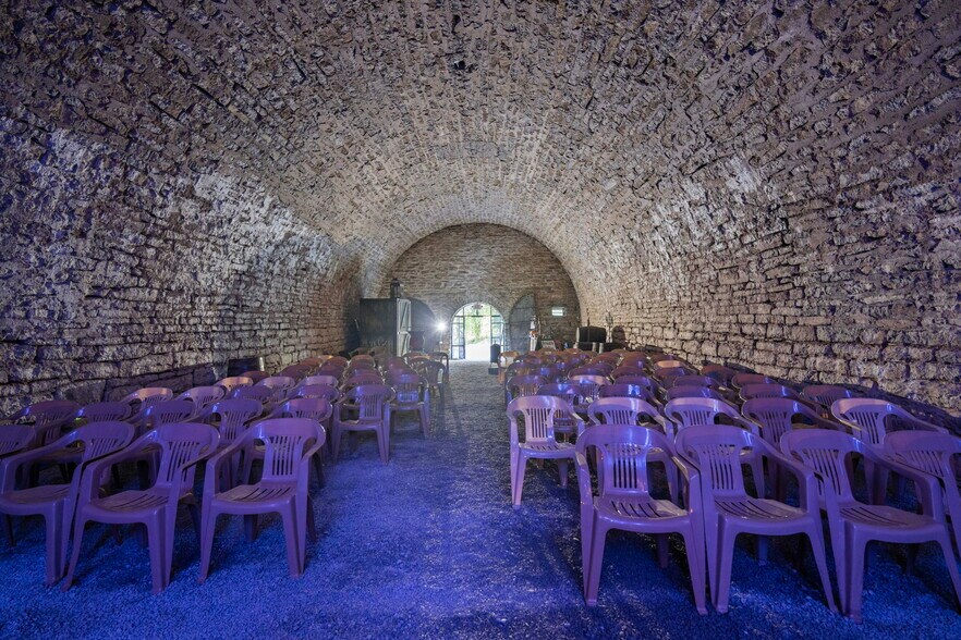 More Photos Of 4465 W Augusta Chatham Rd, Augusta Winery Vineyard For Sale