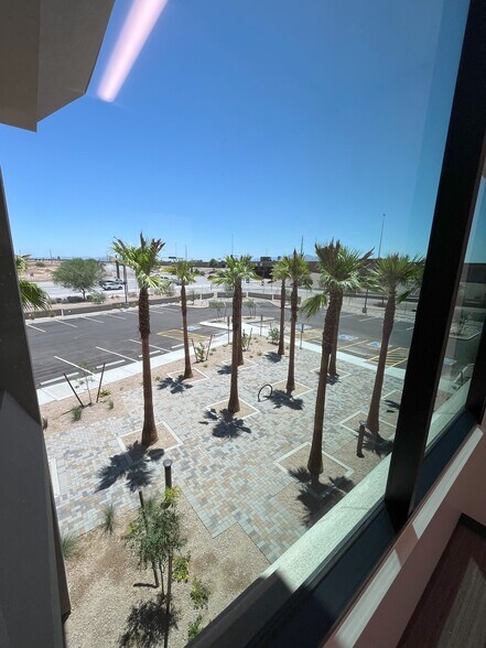 More Photos Of 1360 N Bullard Ave, Goodyear Office For Lease