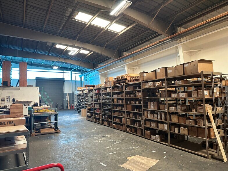 More Photos Of 1475 Yosemite Ave & 1450 Armstrong Ave, San Francisco Manufacturing For Lease