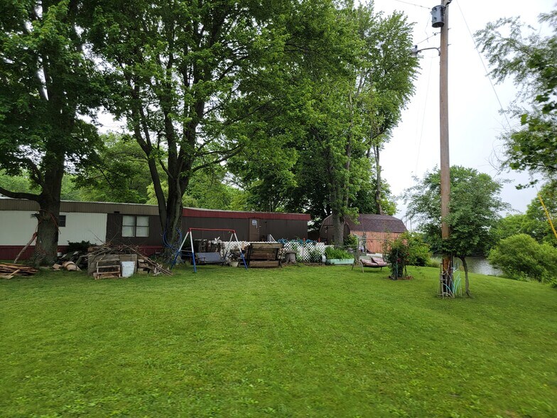 More Photos Of 3592 N Thunderhill Pl, Vincennes Manufactured Housing Mobile Home Park For Sale