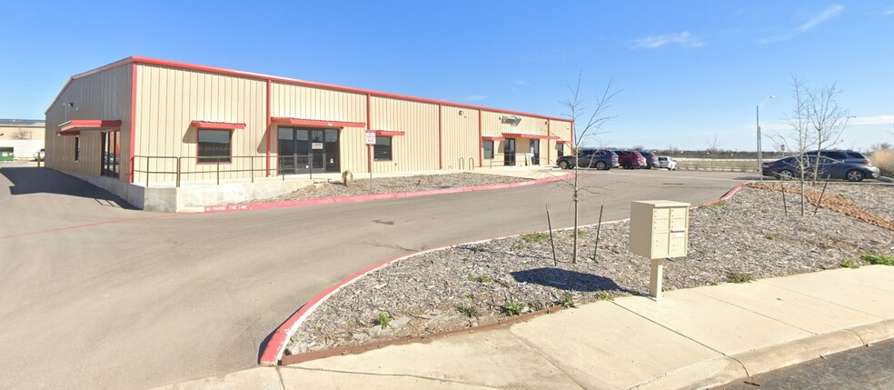 Primary Photo Of 15015 Tradesman, San Antonio Showroom For Lease