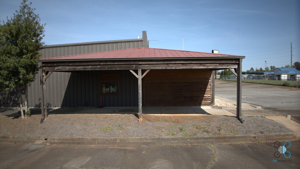 More Photos Of 3455 Keith Bridge Rd, Cumming Freestanding For Sale