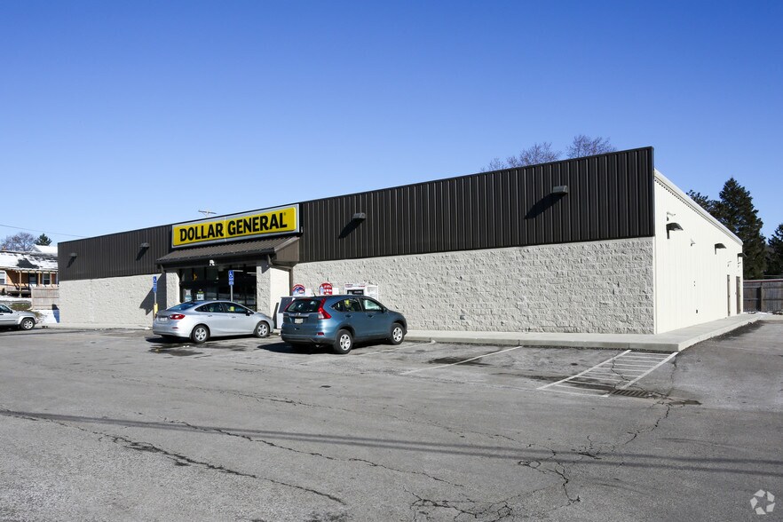 More Photos Of 89 E Main St, Lucas Freestanding For Sale