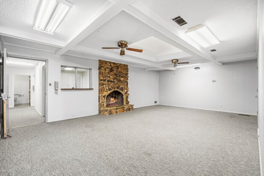 More Photos Of 2306 Ridge Rd, Rockwall Medical For Sale