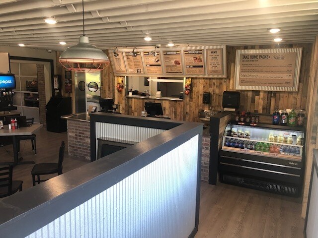 More Photos Of 316 W 6th St, Junction City Restaurant For Sale