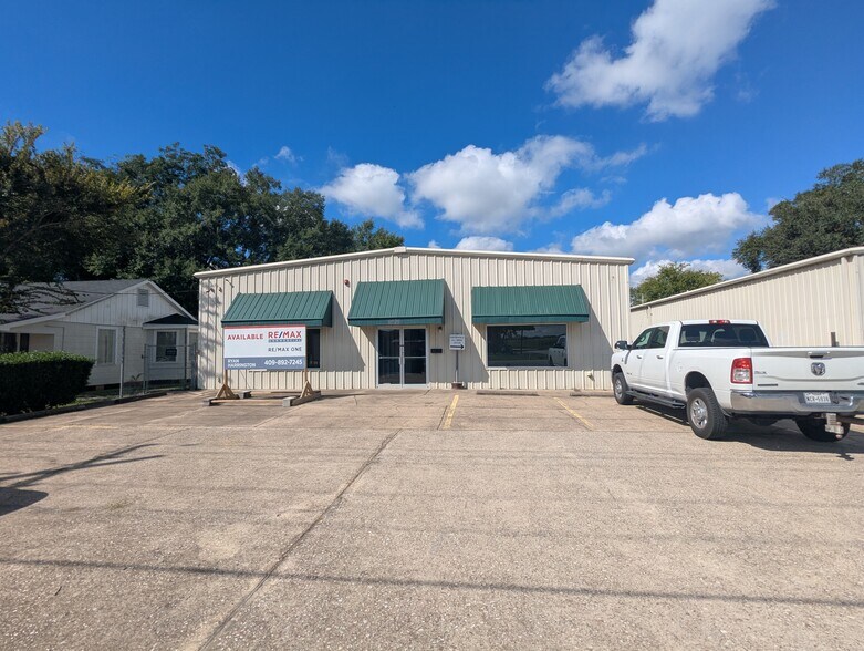 Primary Photo Of 5805 Old Dowlen Rd, Beaumont Warehouse For Lease