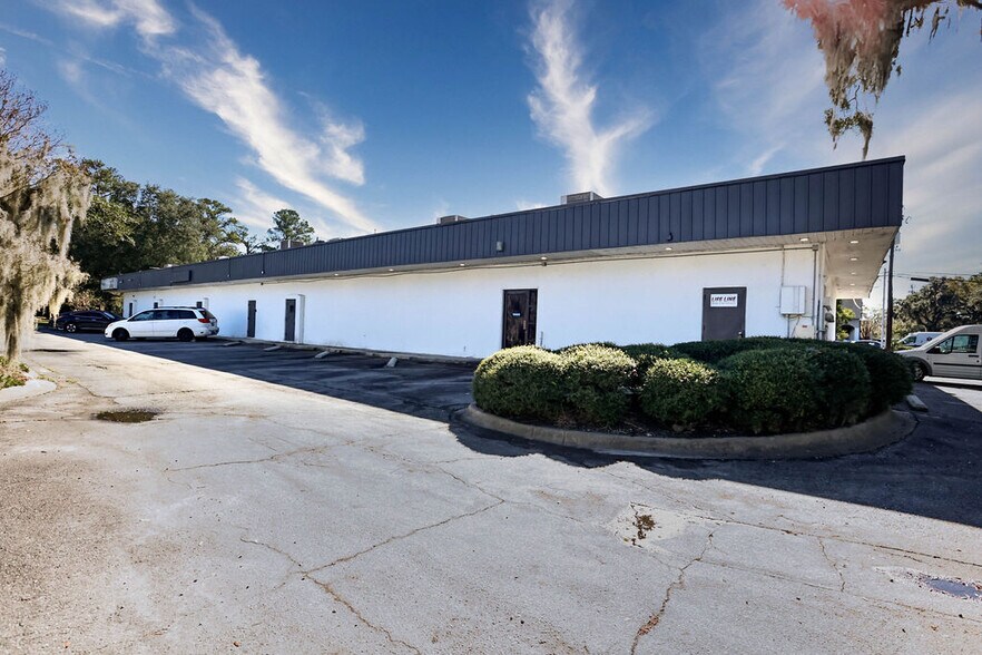 More Photos Of 6409 Abercorn St, Savannah Office For Lease