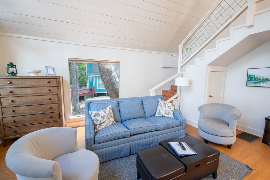 More Photos Of 104 Barker Creek rd, Scroggins Specialty For Sale