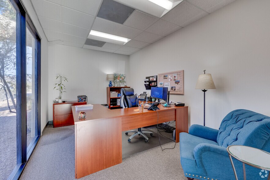 More Photos Of 7518 E Elbow Bend Rd, Carefree Office For Lease