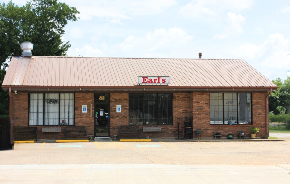 Primary Photo Of 339 E Main St, Auburn Restaurant For Sale