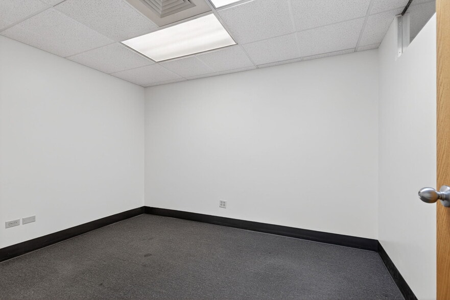 More Photos Of 12860 W Cedar Dr, Lakewood Light Manufacturing For Lease