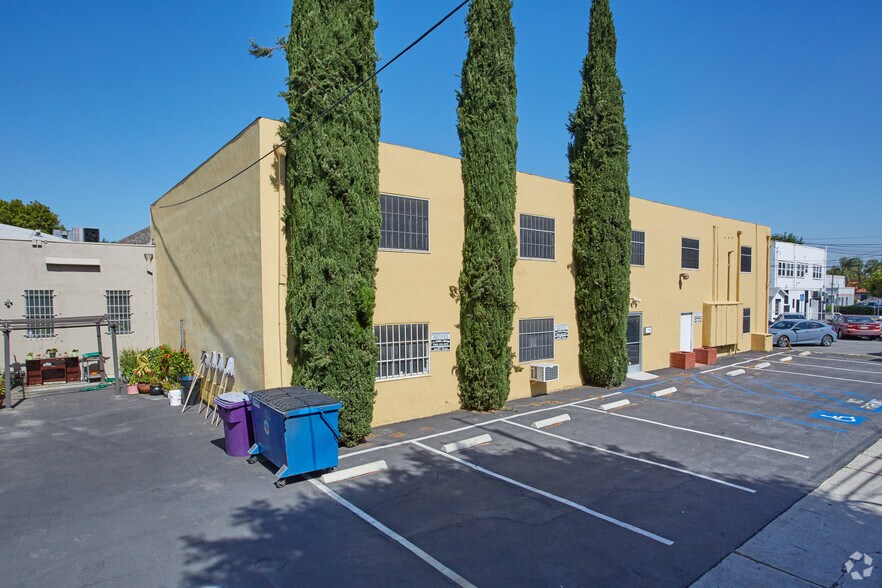 More Photos Of 3838 Atlantic Ave, Long Beach Loft Creative Space For Lease