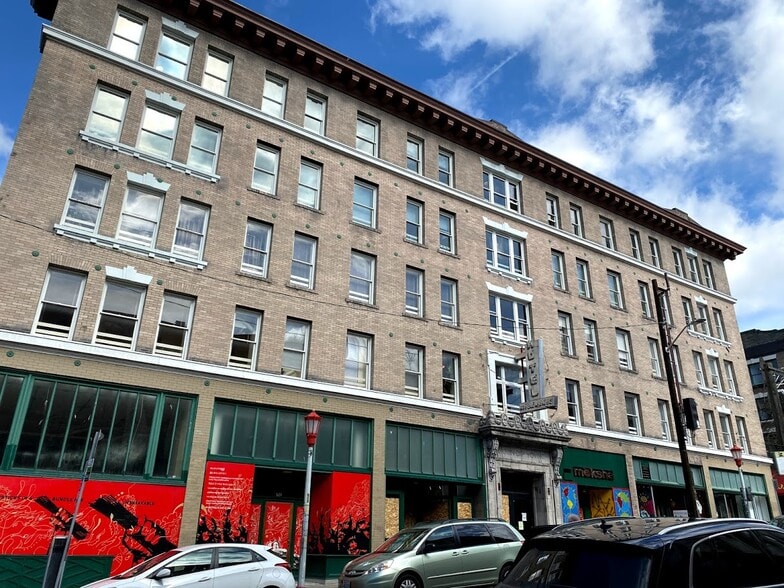 More Photos Of 668 S King St, Seattle Apartments For Lease