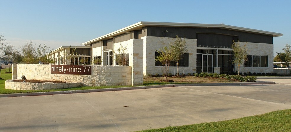 More Photos Of 9977 W Sam Houston Pky N, Houston Office For Lease