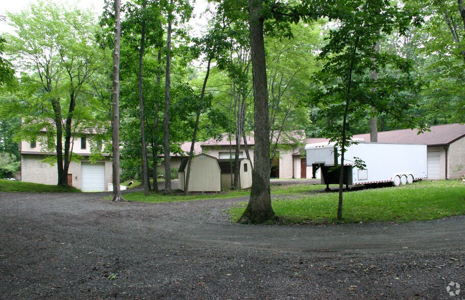 More Photos Of 114 Airport Rd, Pottstown Flex For Sale