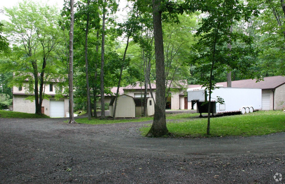More Photos Of 114 Airport Rd, Pottstown Flex For Sale