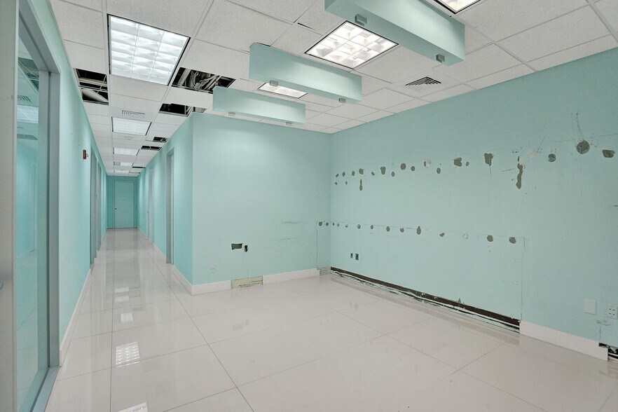 More Photos Of 15620 SW 29th St, Miramar Medical For Sale