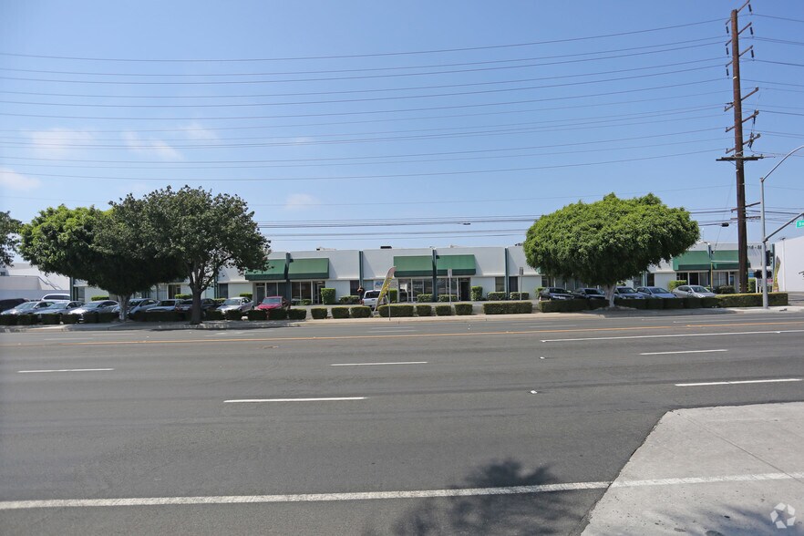 33013321 W Warner Ave, Santa Ana, CA 92704 Industrial For Lease