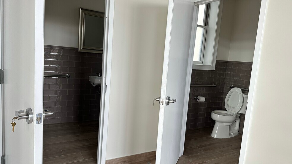 More Photos Of 405-407 Gates Ave, Brooklyn Loft Creative Space For Lease