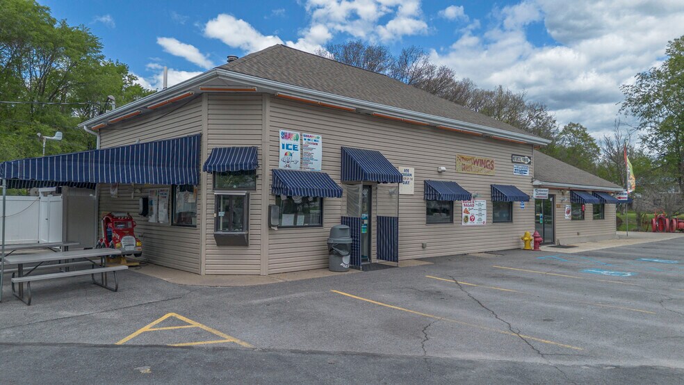 More Photos Of 13524 S Eagle Valley Rd, Tyrone Restaurant For Sale