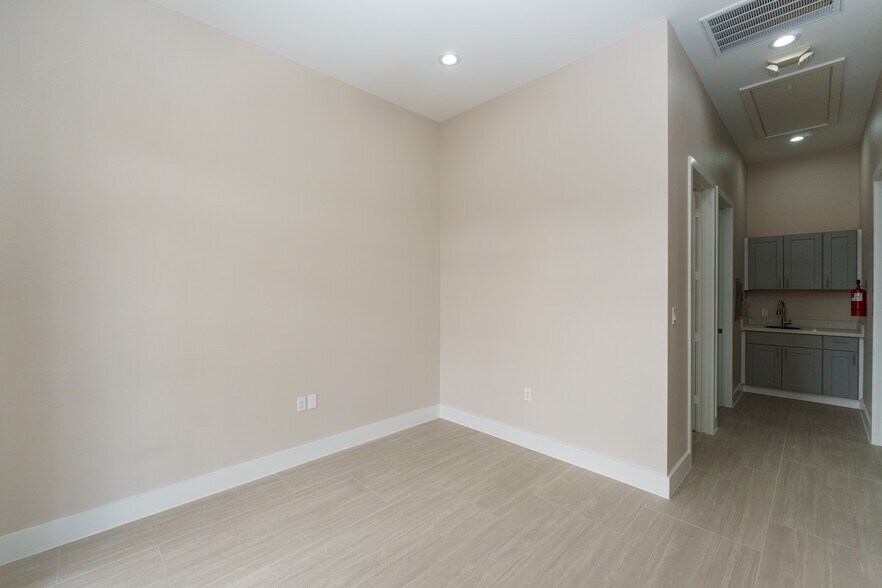 More Photos Of 8525 N Sam Houston Pkwy E, Humble Office Residential For Sale