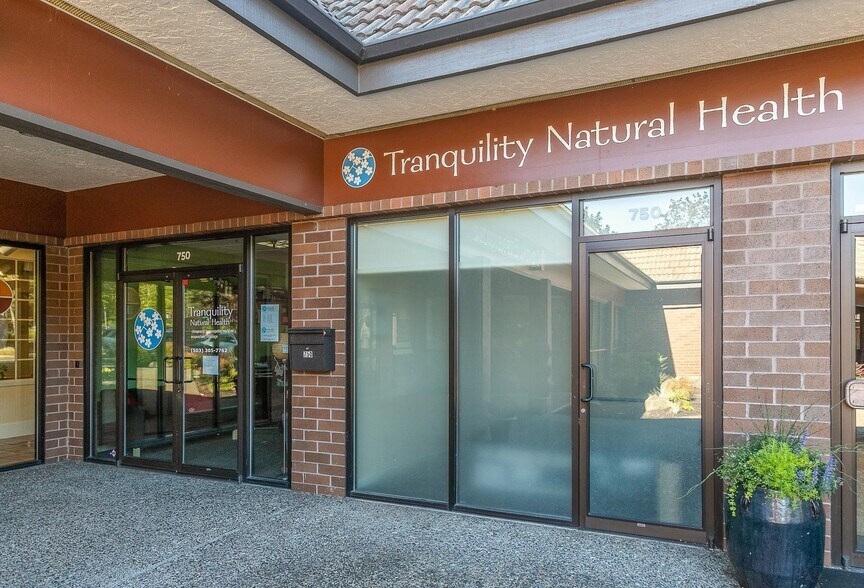 More Photos Of 4103-4200 Mercantile Dr, Lake Oswego Unknown For Lease