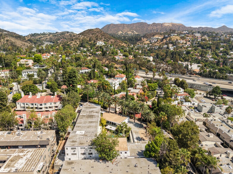 More Photos Of 1959 Grace Ave, Los Angeles Apartments For Sale