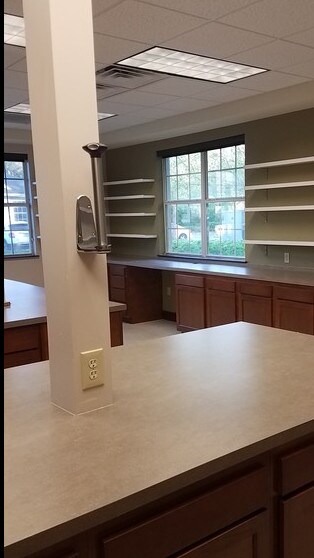 More Photos Of 6789 Southpoint Pky, Jacksonville Medical For Sale