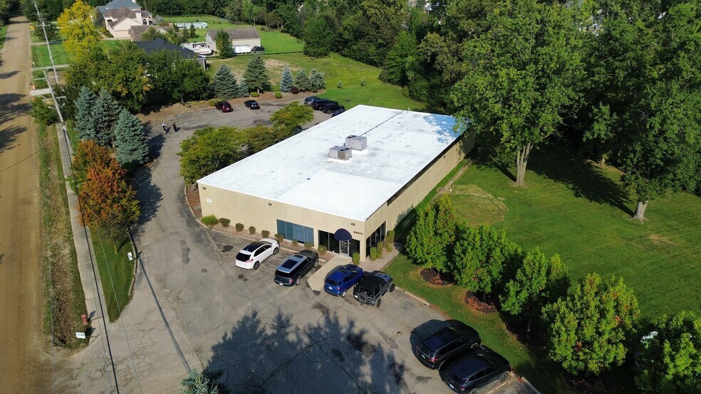 Primary Photo Of 45570 Maben Rd, Canton Freestanding For Lease