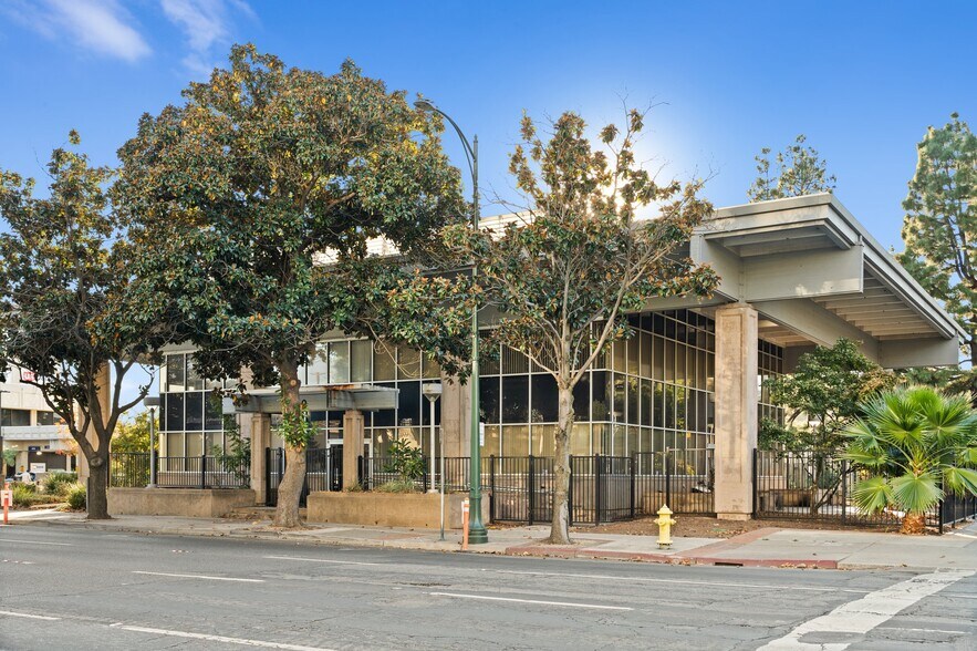 More Photos Of 9 S El Dorado St, Stockton Office For Sale