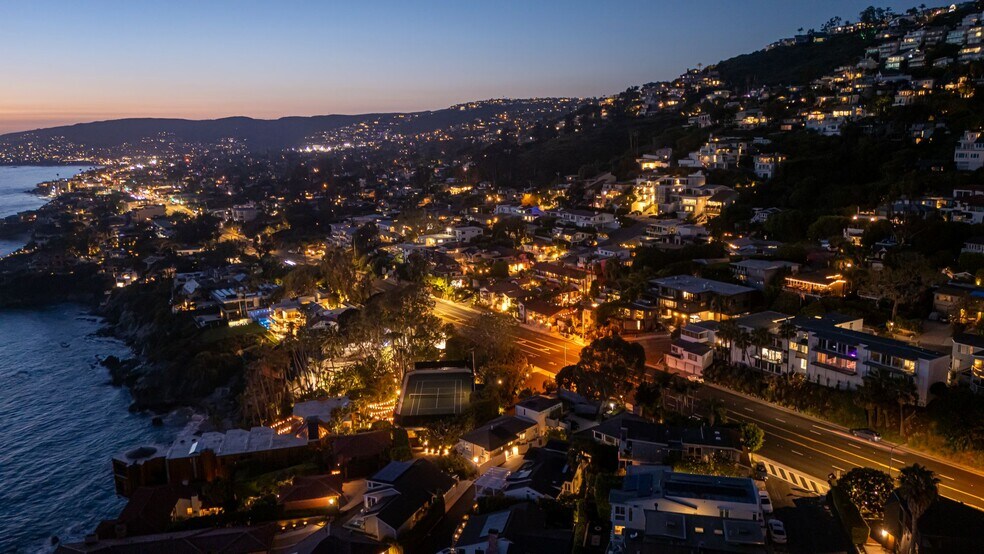 More Photos Of 2600 S Coast Hwy, Laguna Beach Apartments For Sale