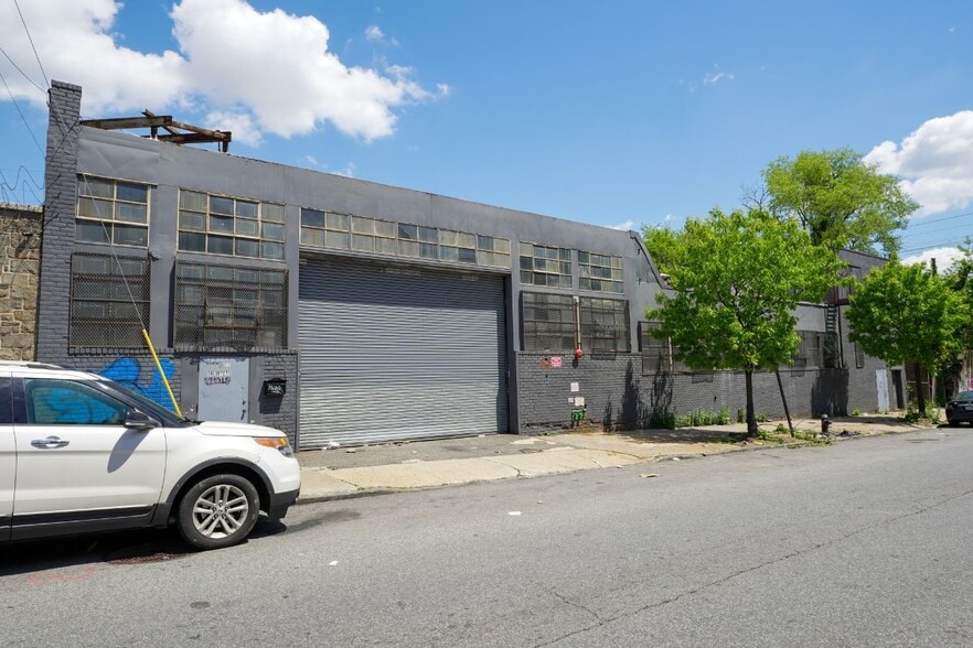 More Photos Of 825 E 140th St, Bronx Warehouse For Lease