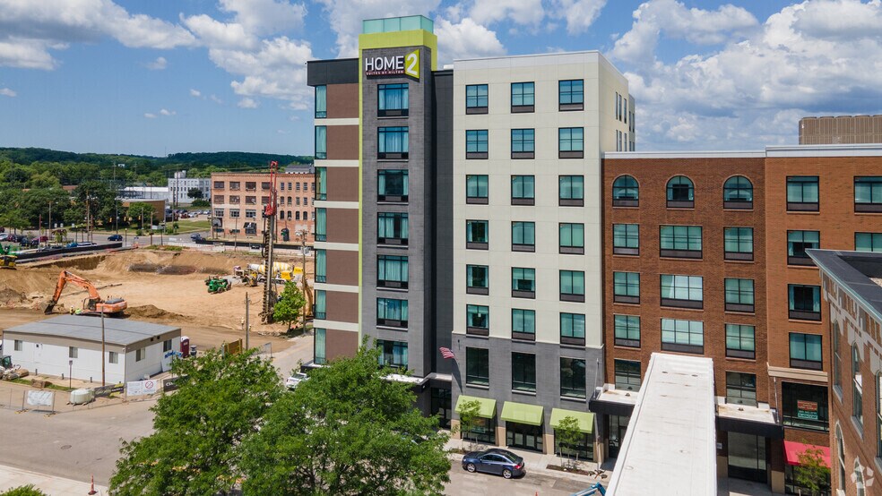 More Photos Of 303 N Rose St, Kalamazoo Hotel For Lease