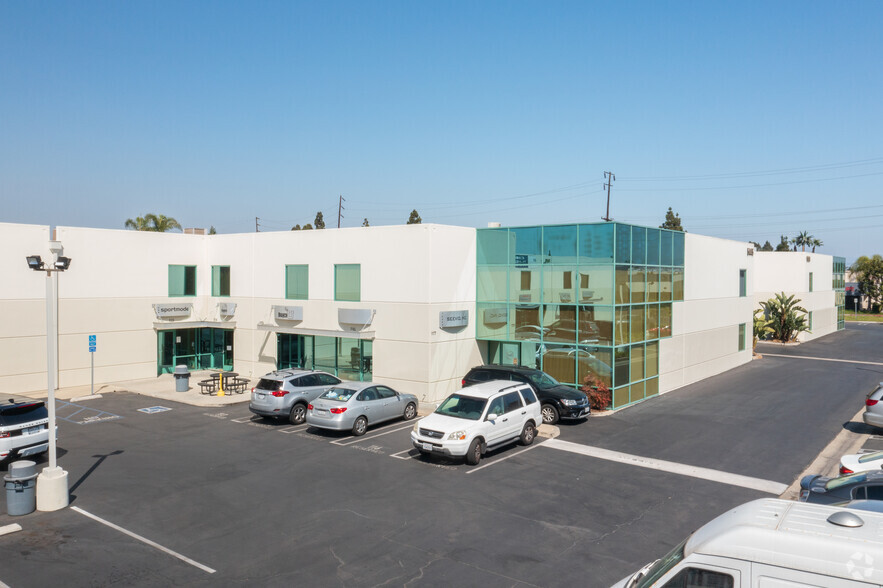 Primary Photo Of 5445 Oceanus Dr, Huntington Beach Warehouse For Lease