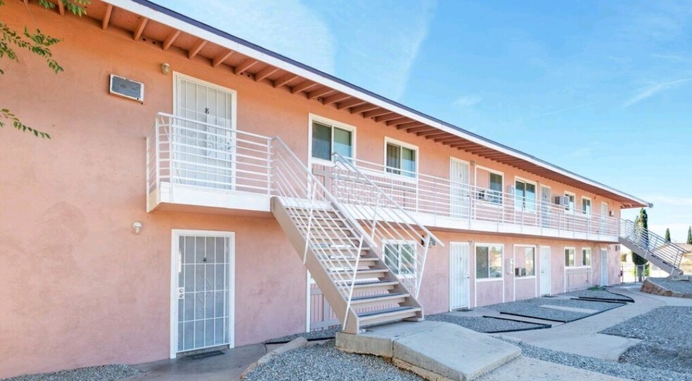 More Photos Of 15535 Broken Bow Rd, Apple Valley Apartments For Sale