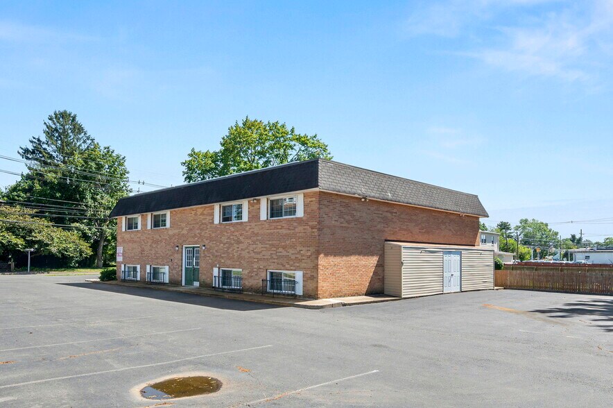 More Photos Of 2561 Yardville Hamilton Squ Rd, Hamilton Square Office For Sale