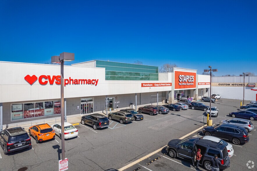 More Photos Of 251-01 Jamaica Ave, Bellerose General Retail For Lease